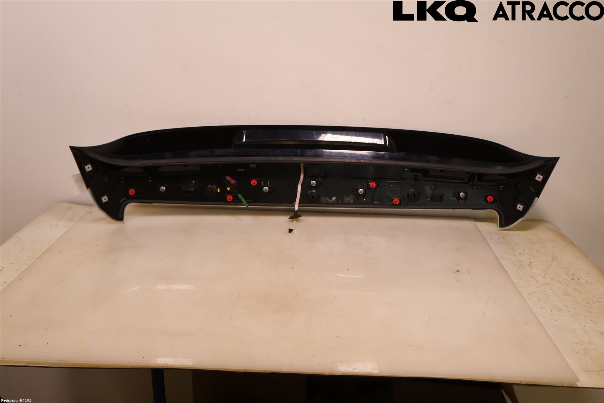 Volkswagen VW TOUAREG CR 18- Spoiler Bakluke