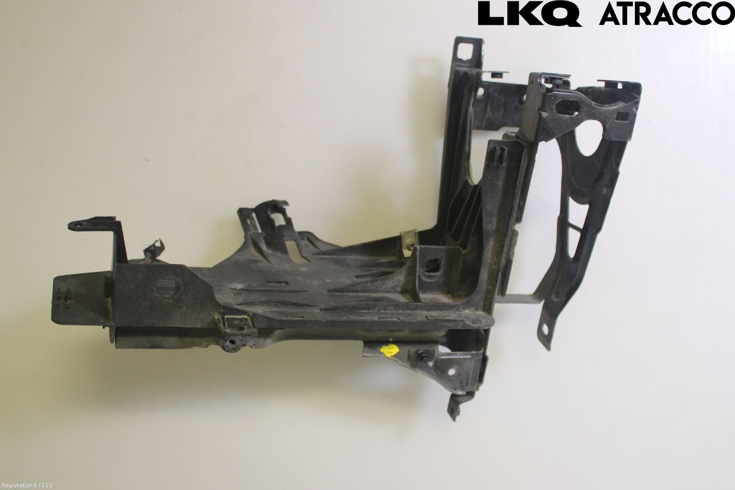 BMW 5 F10/F11/F18 09-17 Frontlykt Holder-Feste