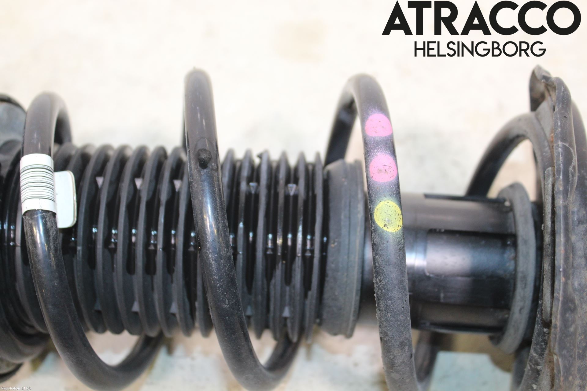 Volkswagen VW PASSAT 15-19 Fjærbein Foran Høyre