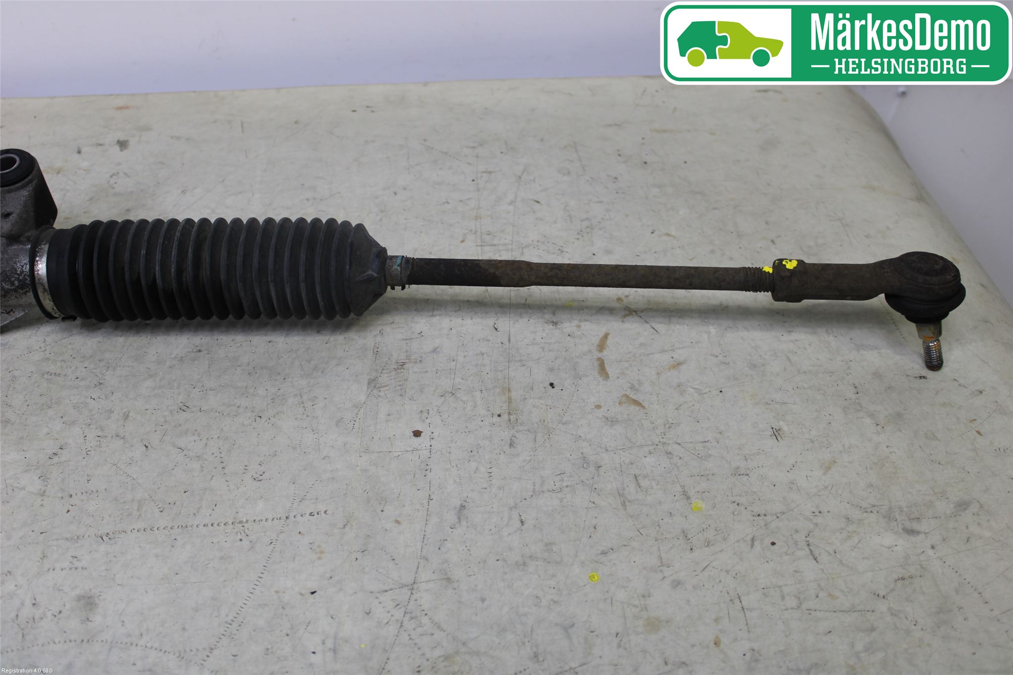 Ford TRANSIT CONNECT 09-13 Servo Snekke - Tannstang