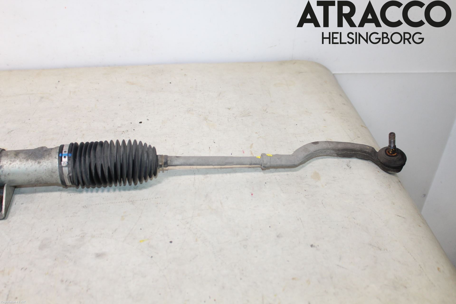 Nissan NV300 16-22 Servo Snekke - Tannstang