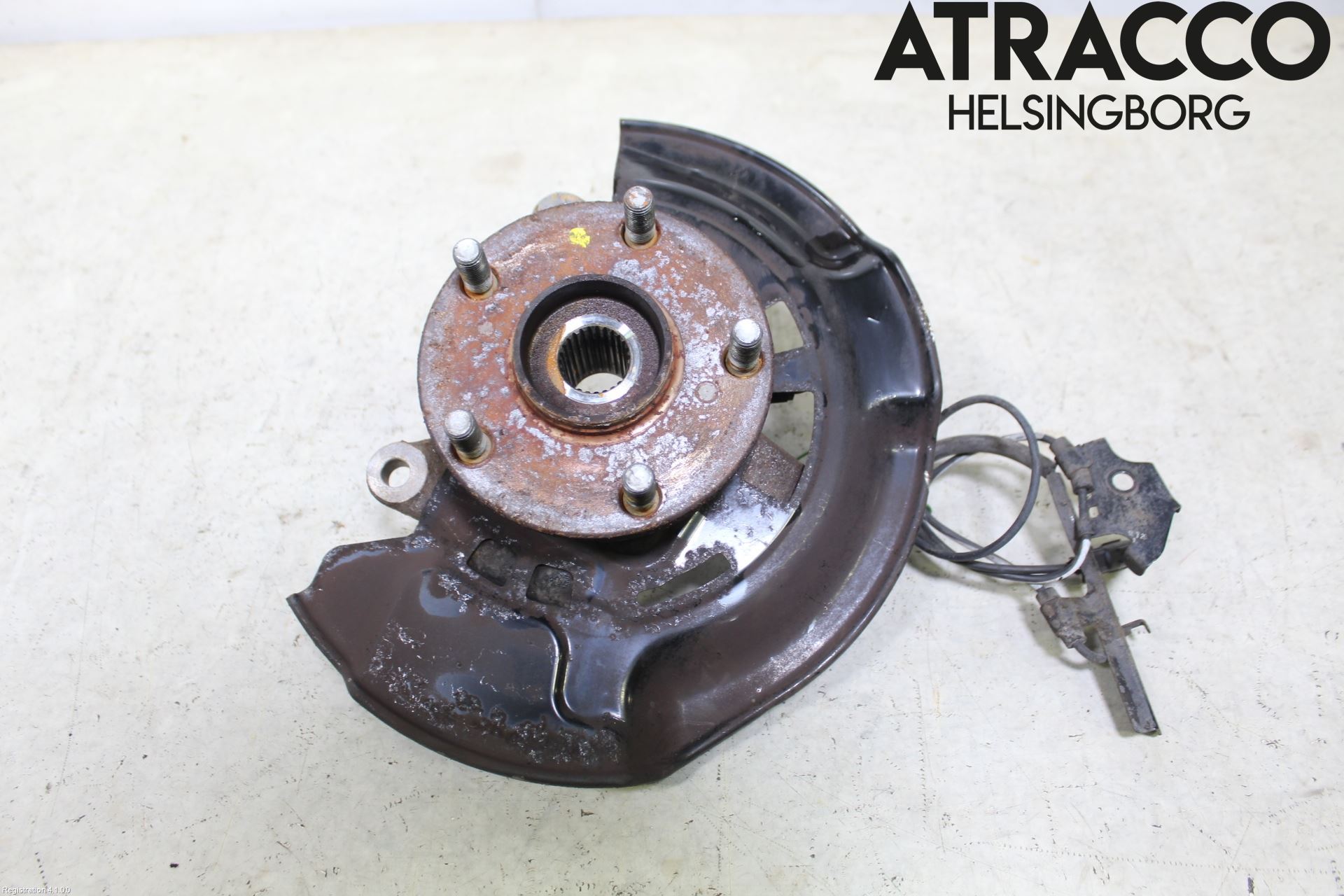 Toyota PRIUS+ ZVW40 12-20 Spindel Vf