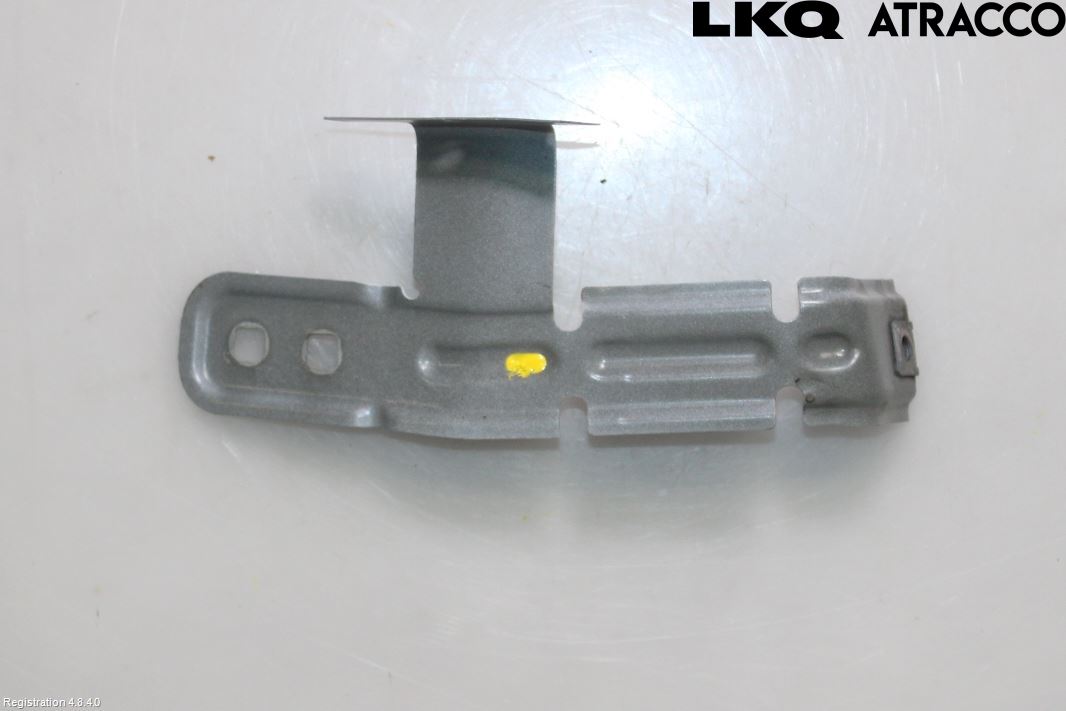 BMW X3 F25 10-17 Frontskjermfeste Venstre