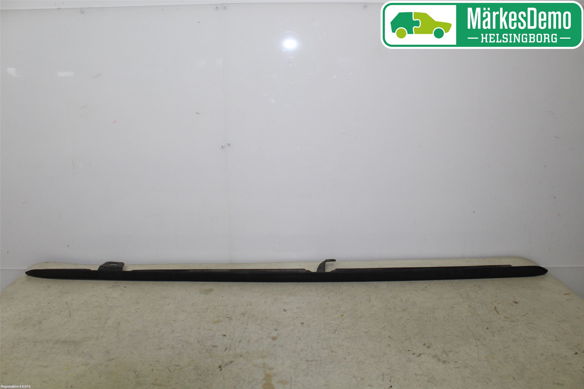 Volkswagen VW POLO 10-17 Kanalskjørt Venstre