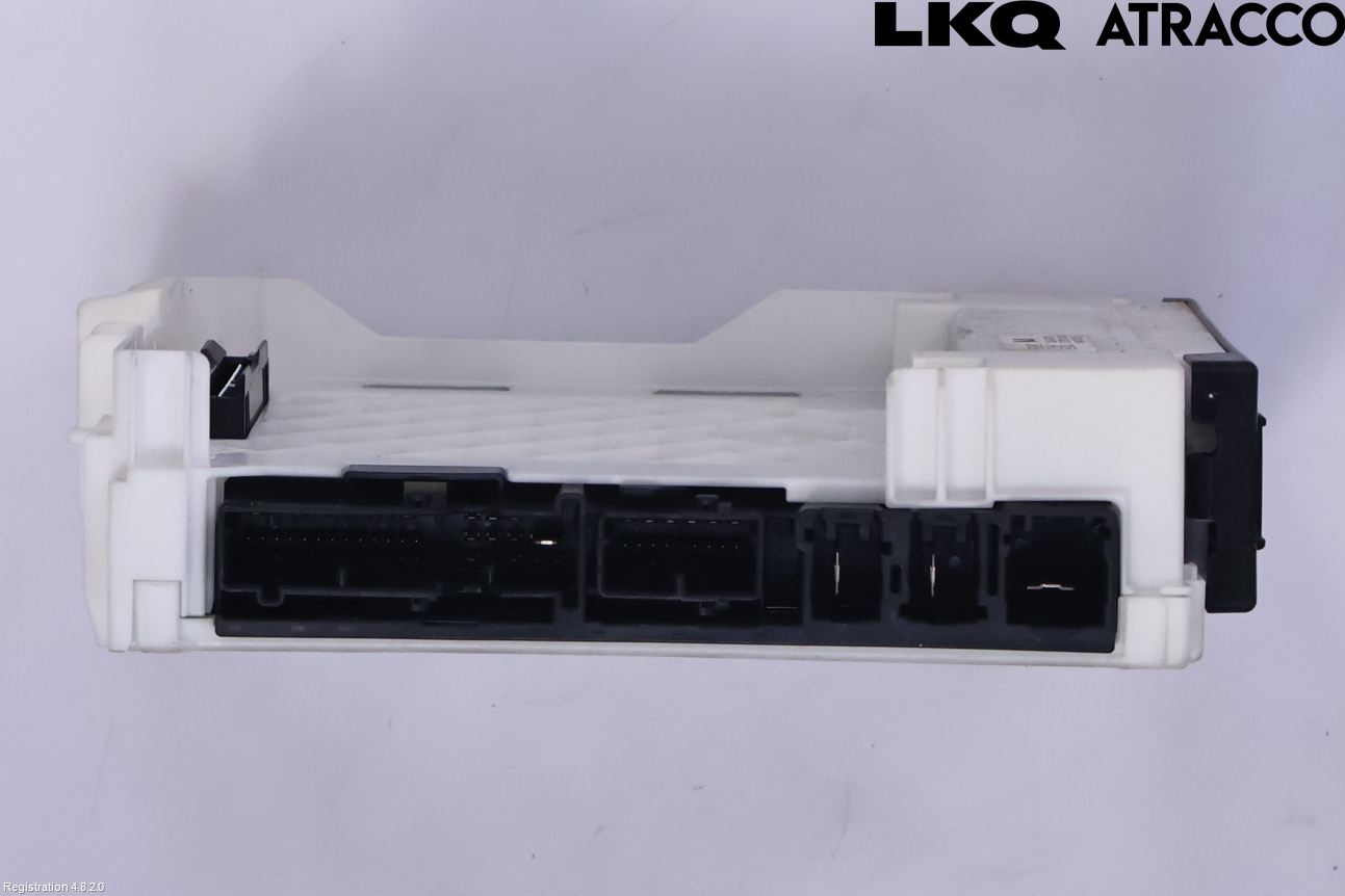 Toyota COROLLA CROSS XG10 22- Sikringsboks - Elsentral