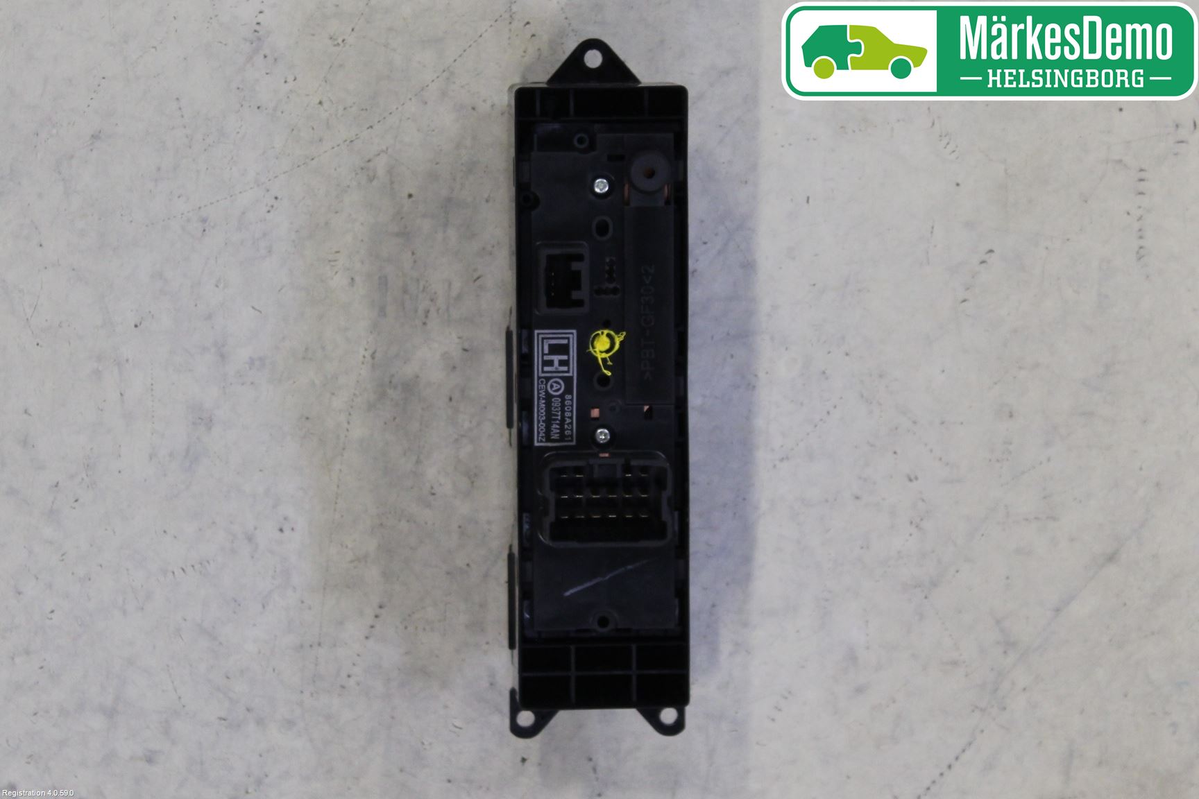 Mitsubishi ASX 10-22 Bryter Vindusheis