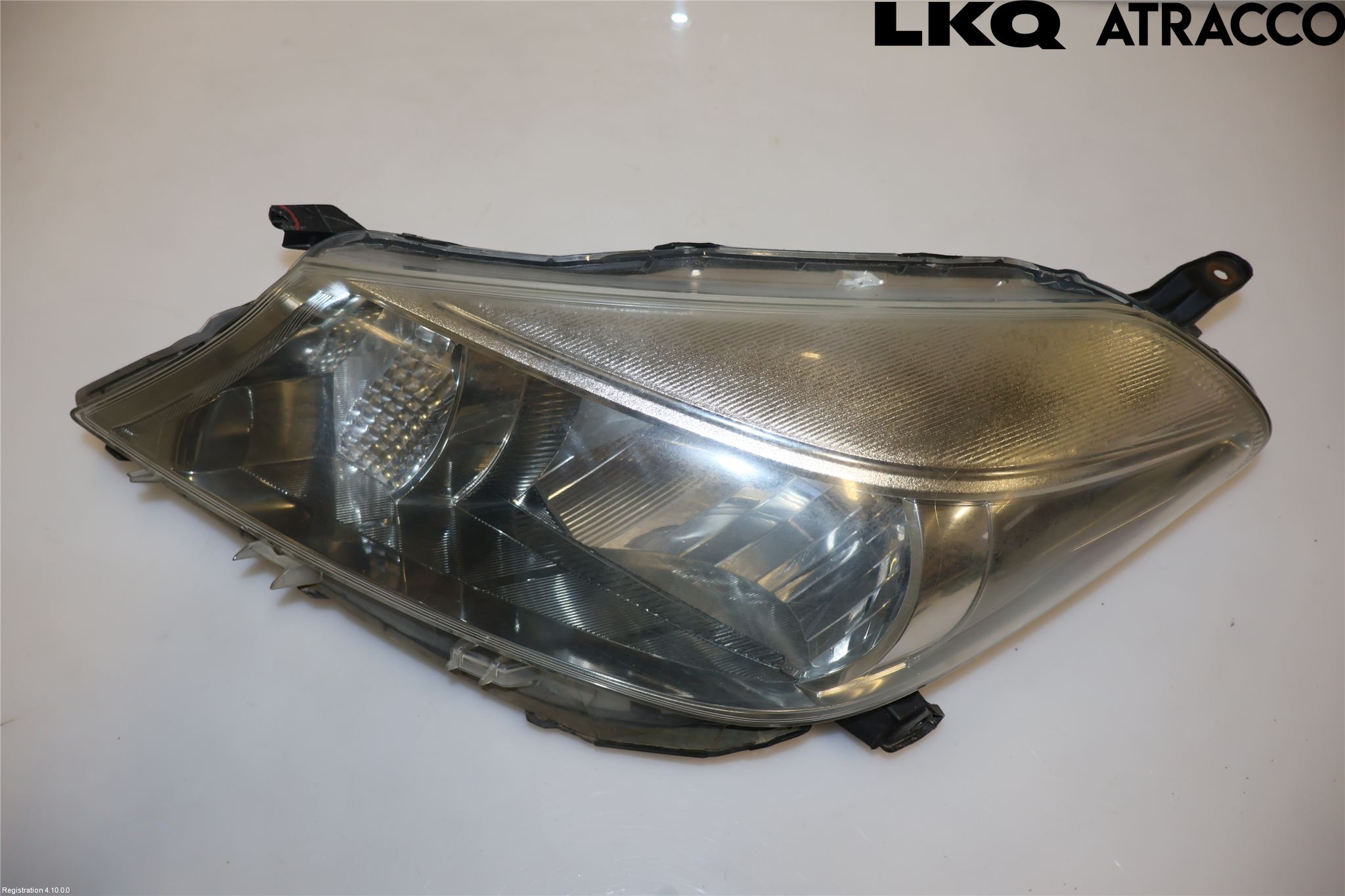 Toyota YARIS XP130 12-14 Frontlykt Venstre