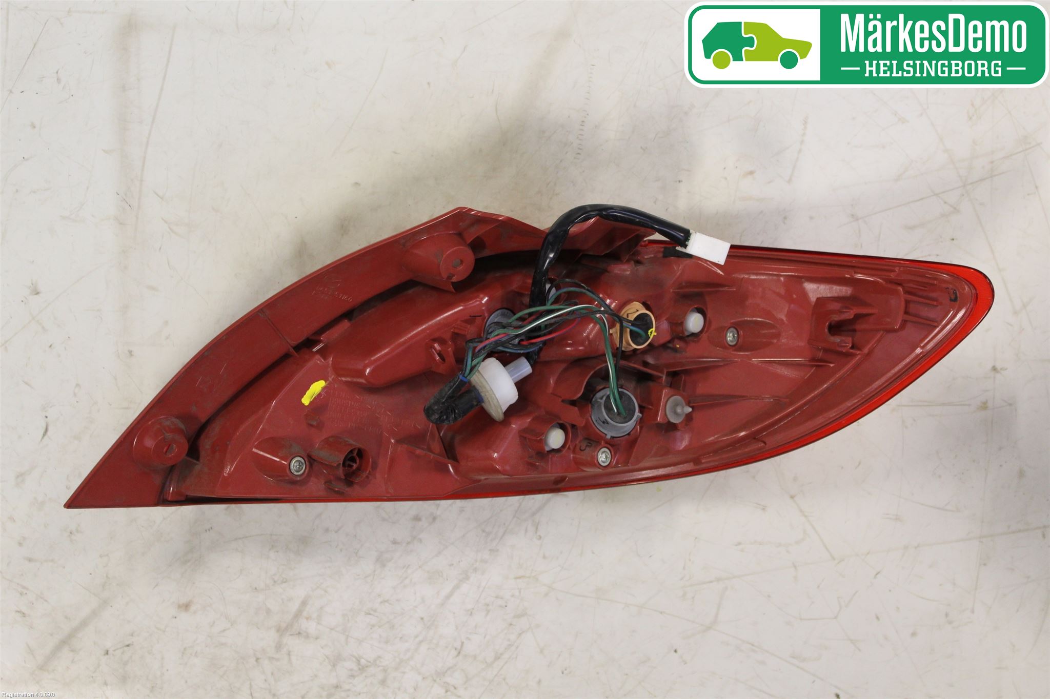 Mazda 2 (DE) 08-15 Baklykt Venstre
