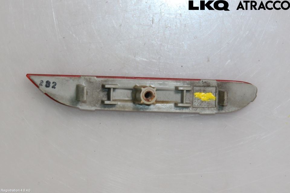 Nissan LEAF 11-17 Refleks Bak