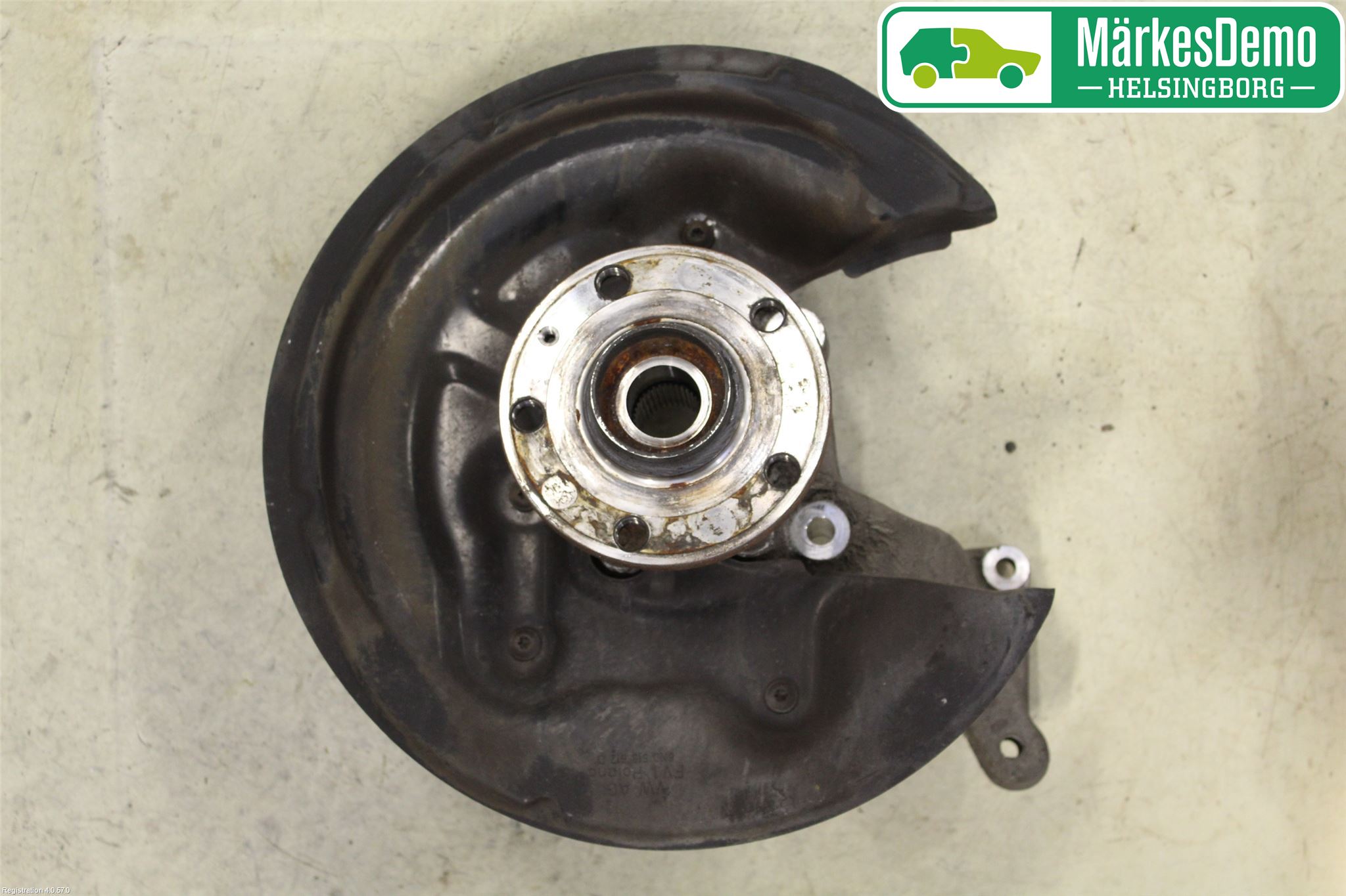 Volkswagen VW PASSAT 11-14 Spindel Hb