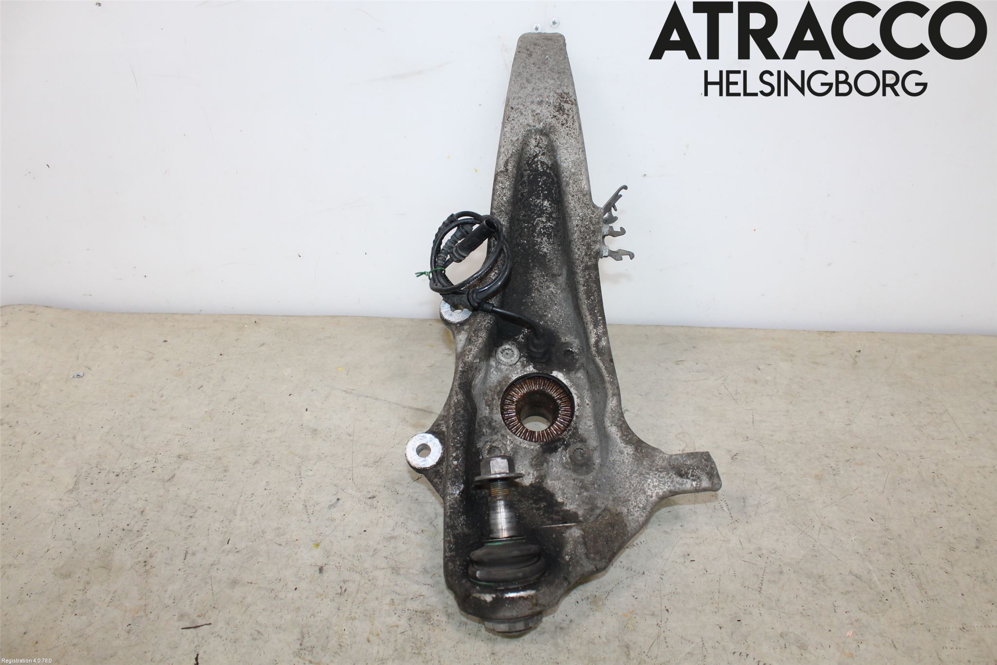 BMW 5 F10/F11/F18 09-17 Spindel Vf