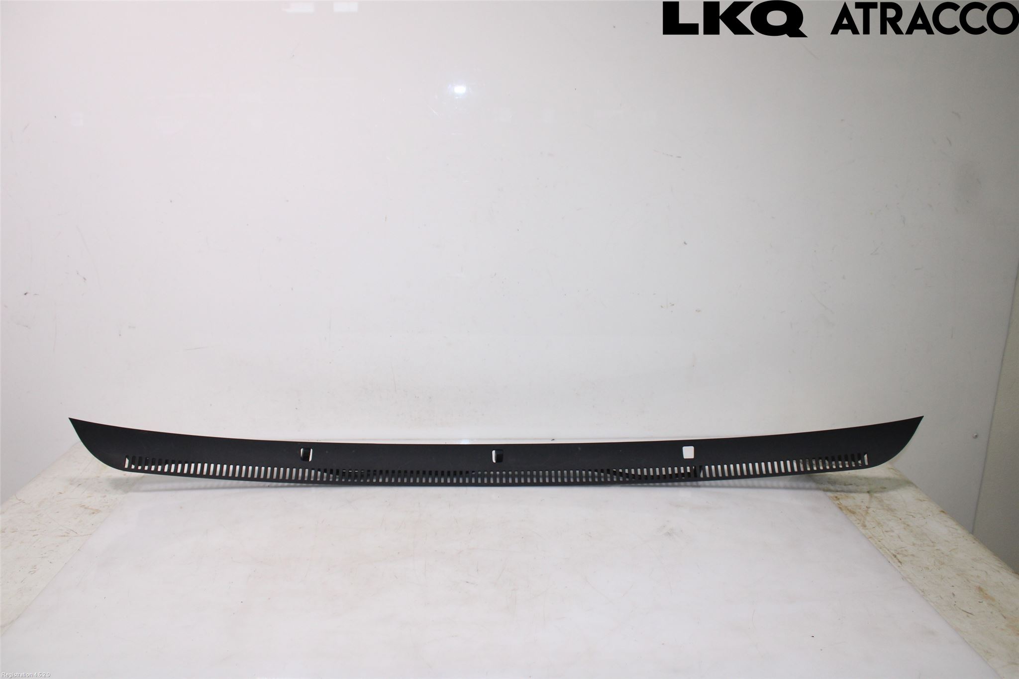 Volvo XC60 14-17 Visker Deksel-Grill-Under Frr
