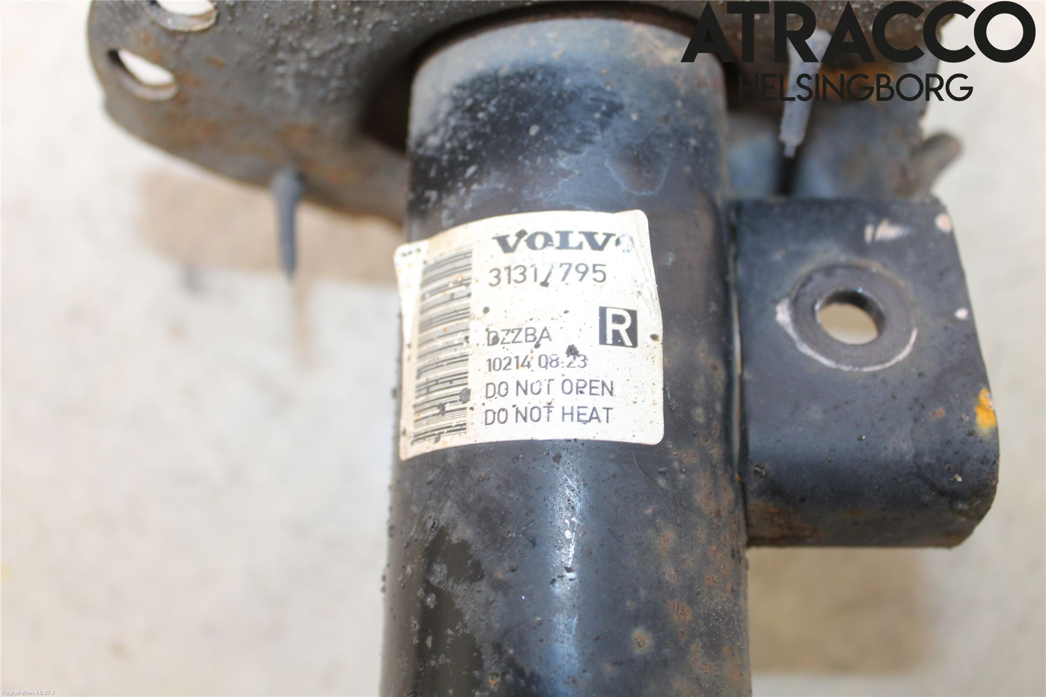 Volvo V70 14-16 Fjærbein Foran Høyre