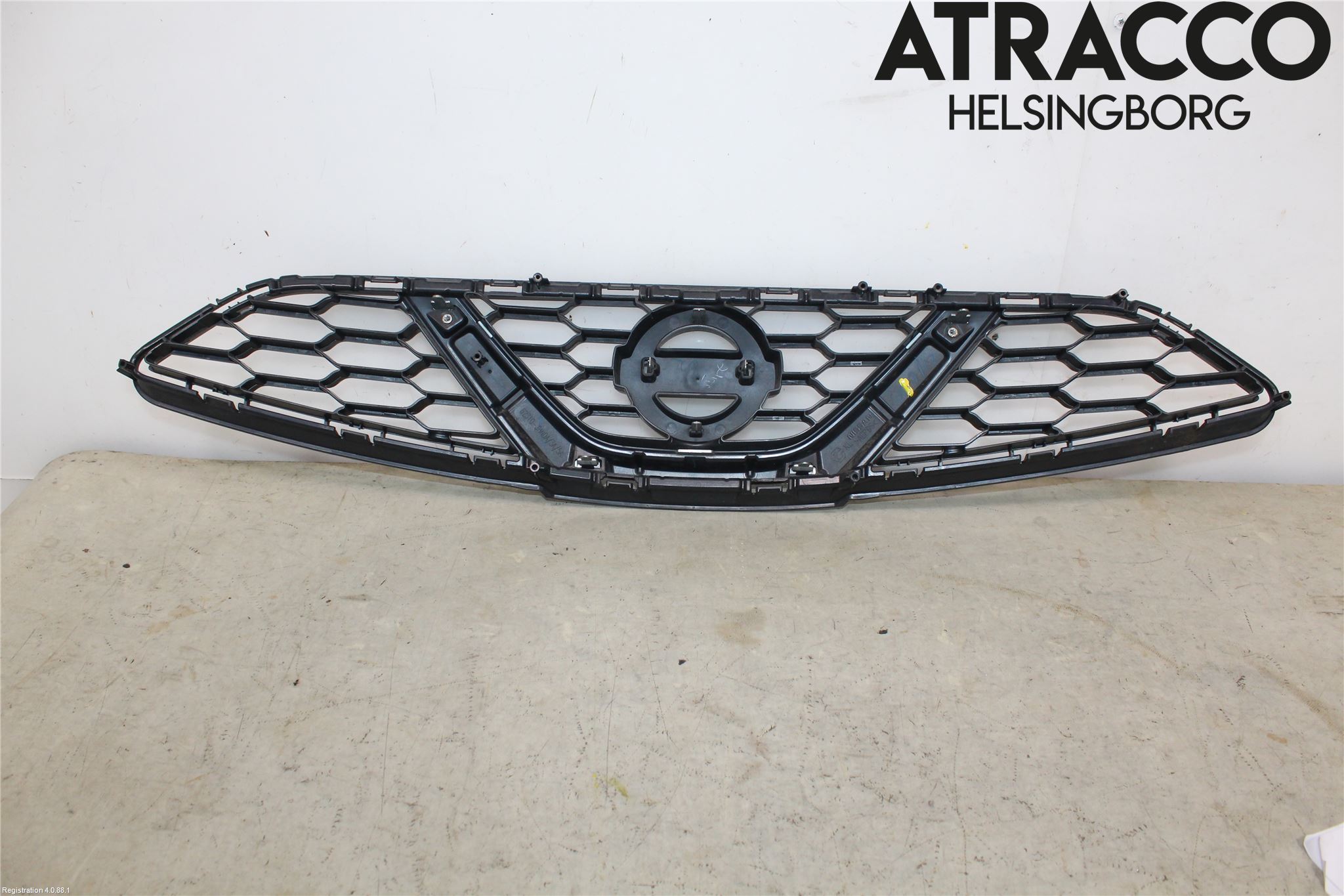 Nissan MICRA 11-16 Grill Komplett
