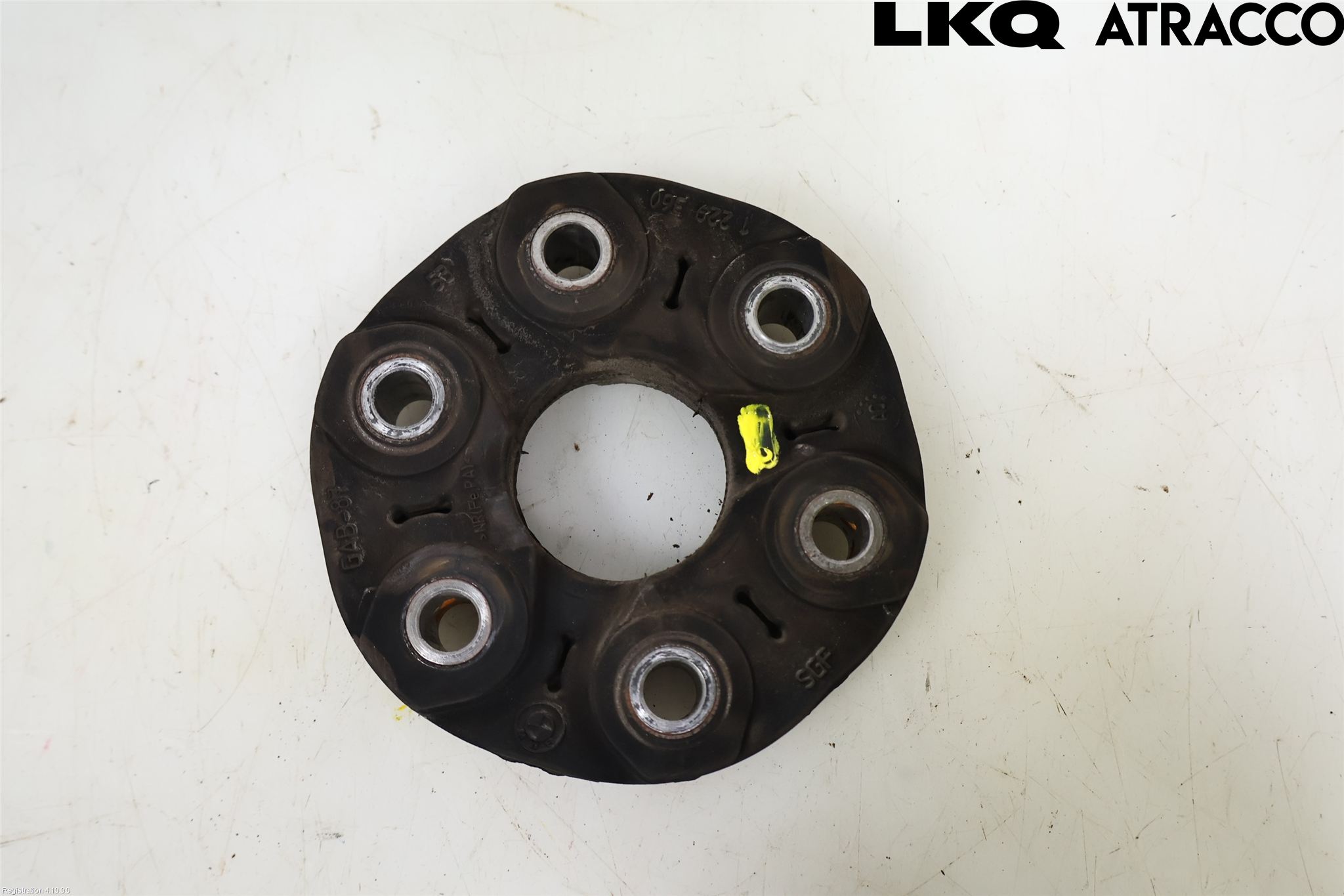BMW 5 G30/G31/F90 17-23 Mellomaksel Gummiledd