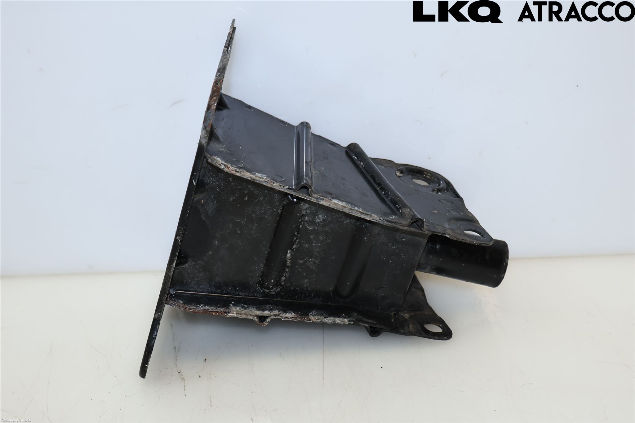 Audi A3/S3 05-13 Støtfanger Foran Feste