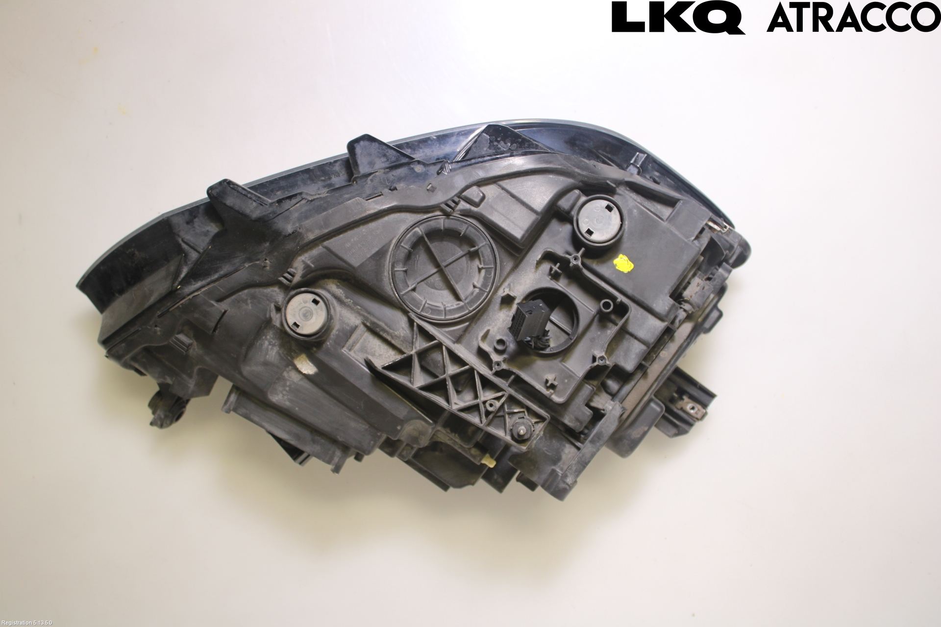 Volkswagen VW PASSAT 15-19 Frontlykt Venstre
