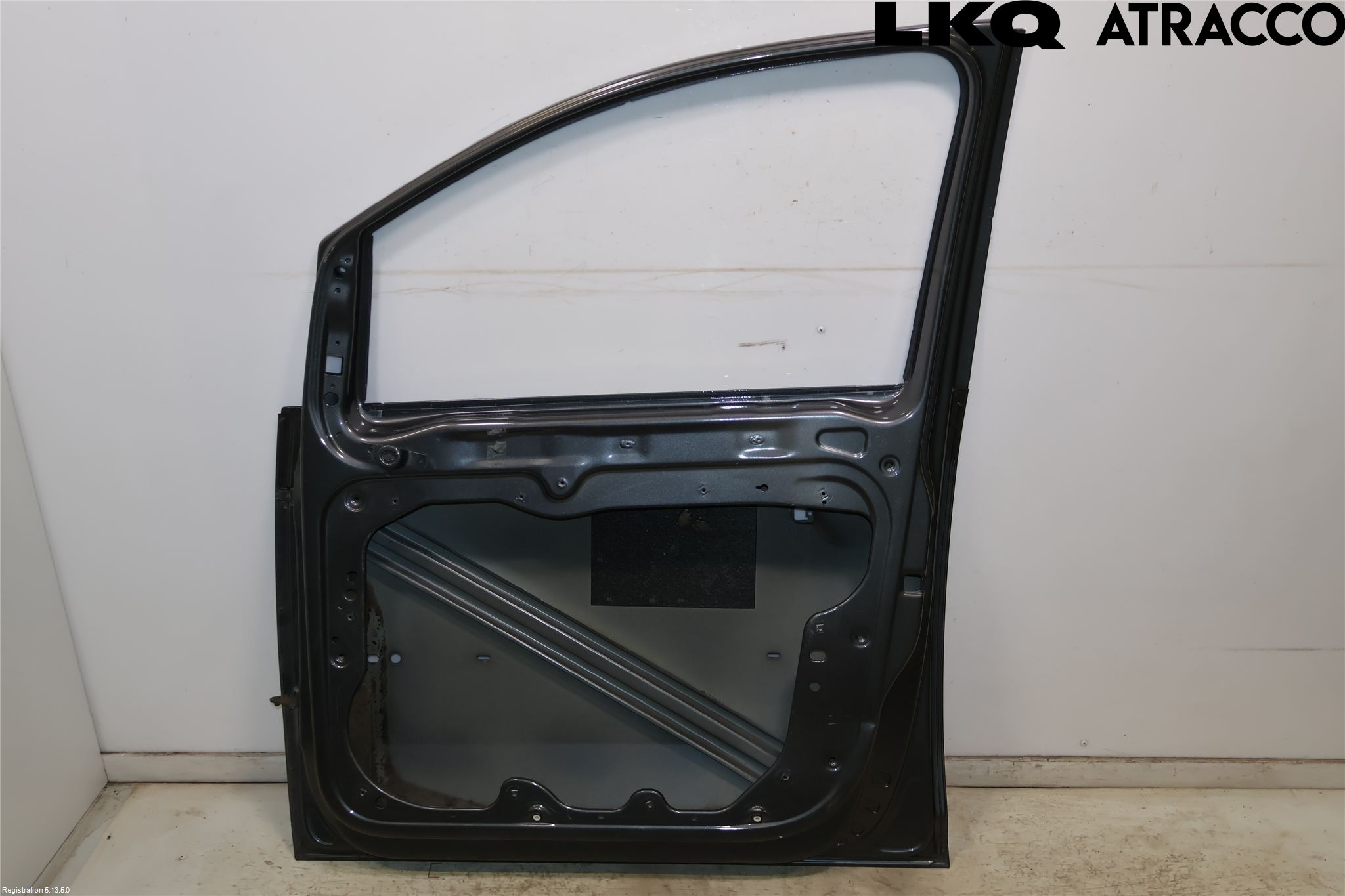 Volkswagen VW TOURAN 10-15 Dør 4D Foran Høyre