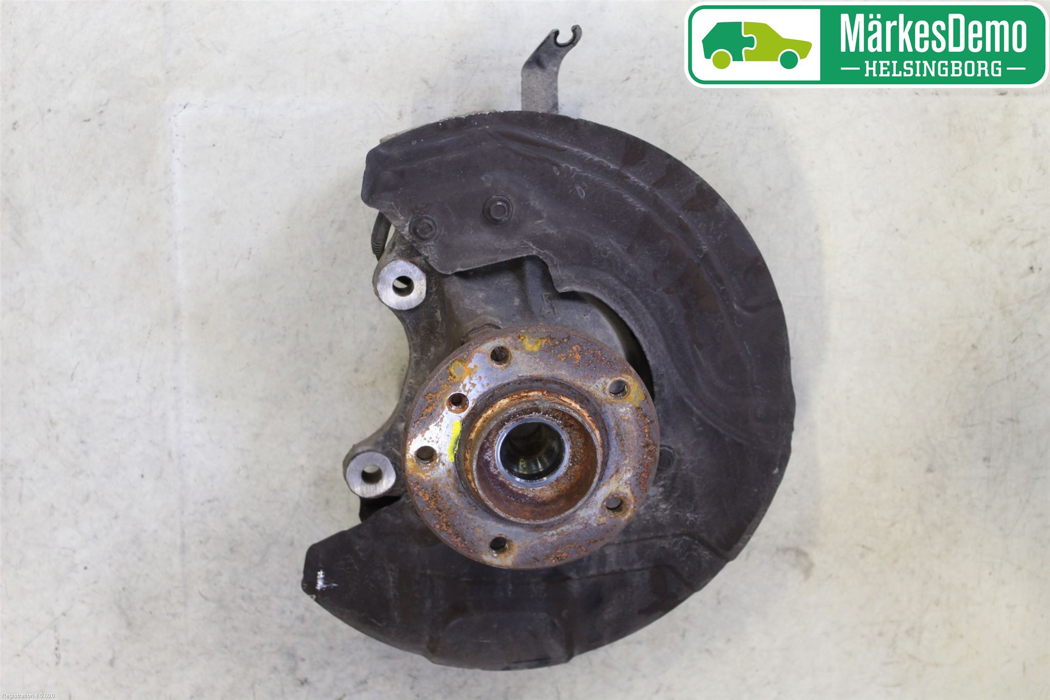 BMW X1 E84 10-15 Spindel Hf
