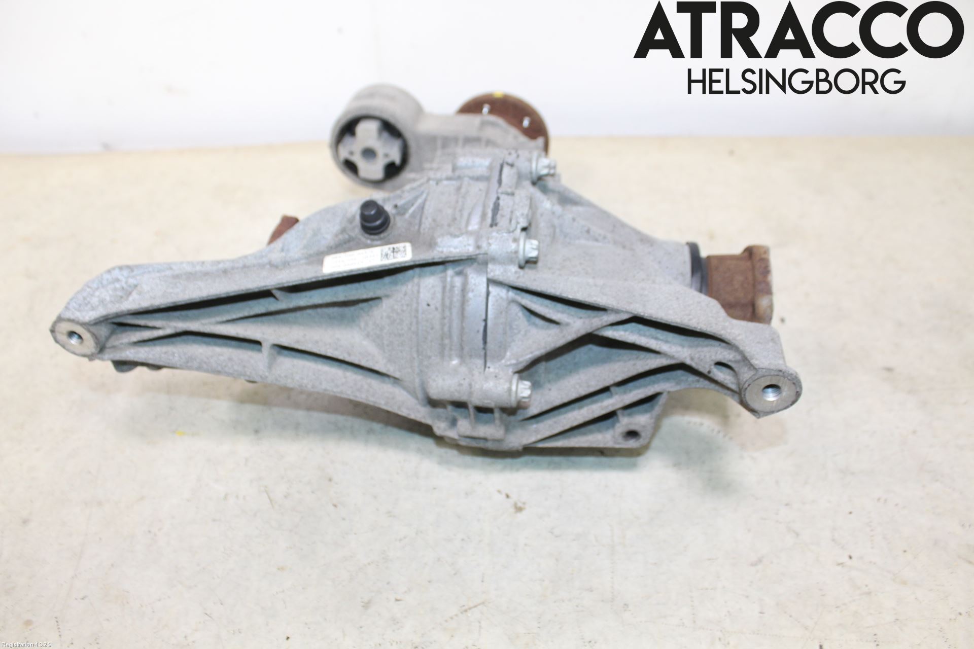 Audi A6 F2/C8 19- Bakaksel Kardang Bak -Diff