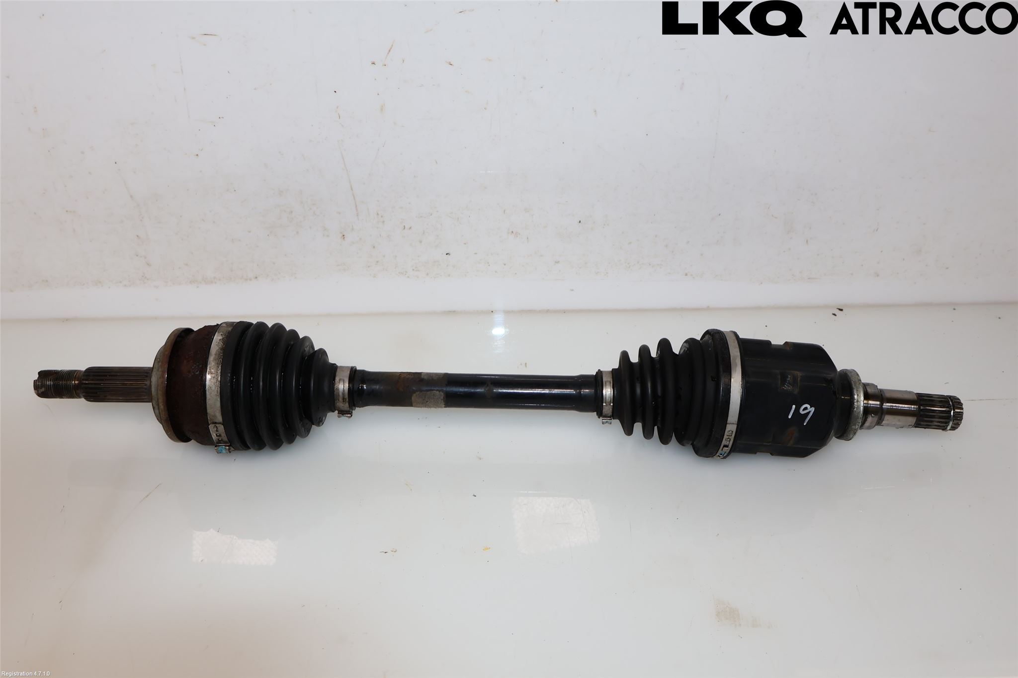 Toyota AURIS 13-19 Drivaksel Foran Kompl Venstre