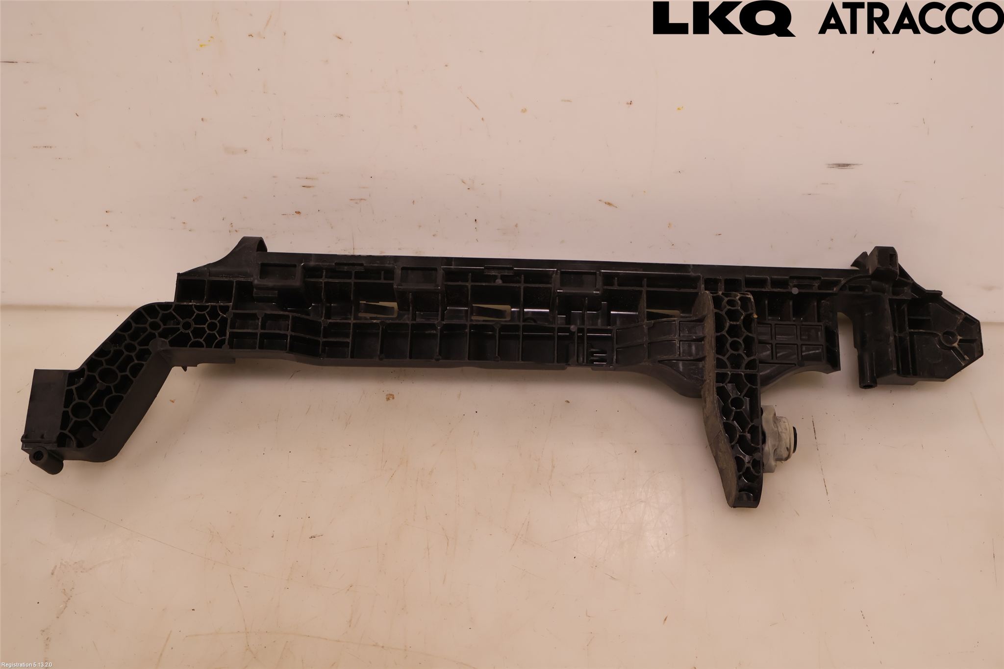Mercedes-Benz MB VITO/V-KLASS (W640,W447,W448) 14- Radiator Feste - Ramme - Bjelk