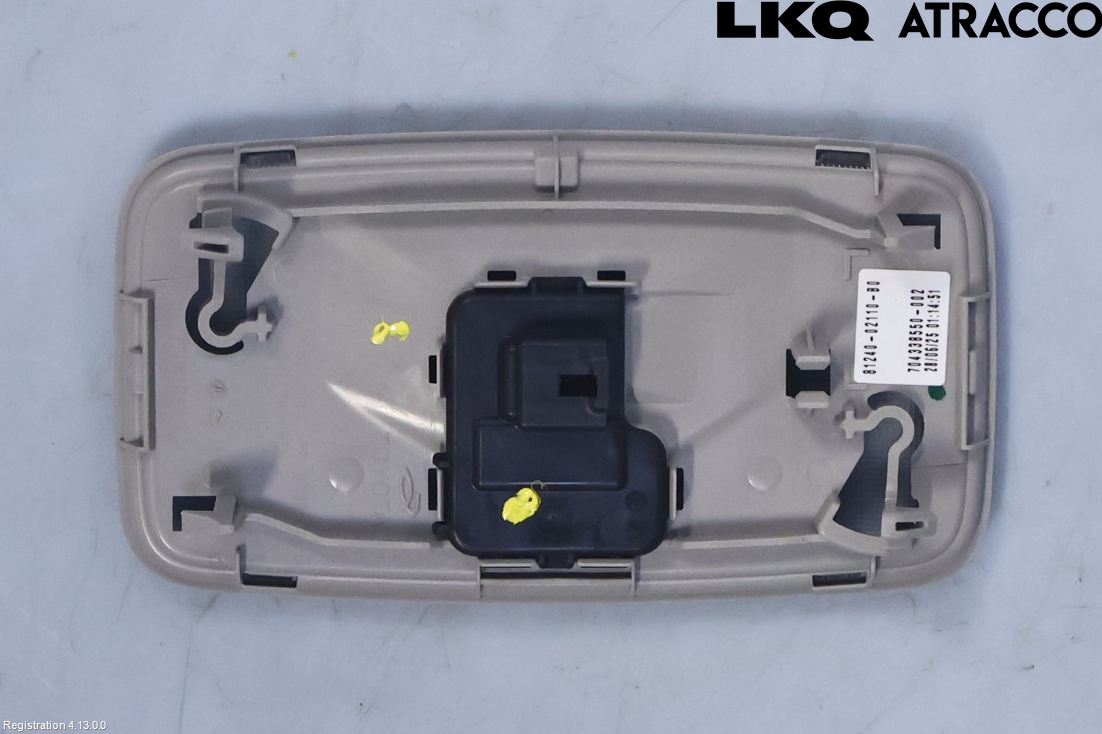 Toyota YARIS CROSS XP21 21- Innr Taklys