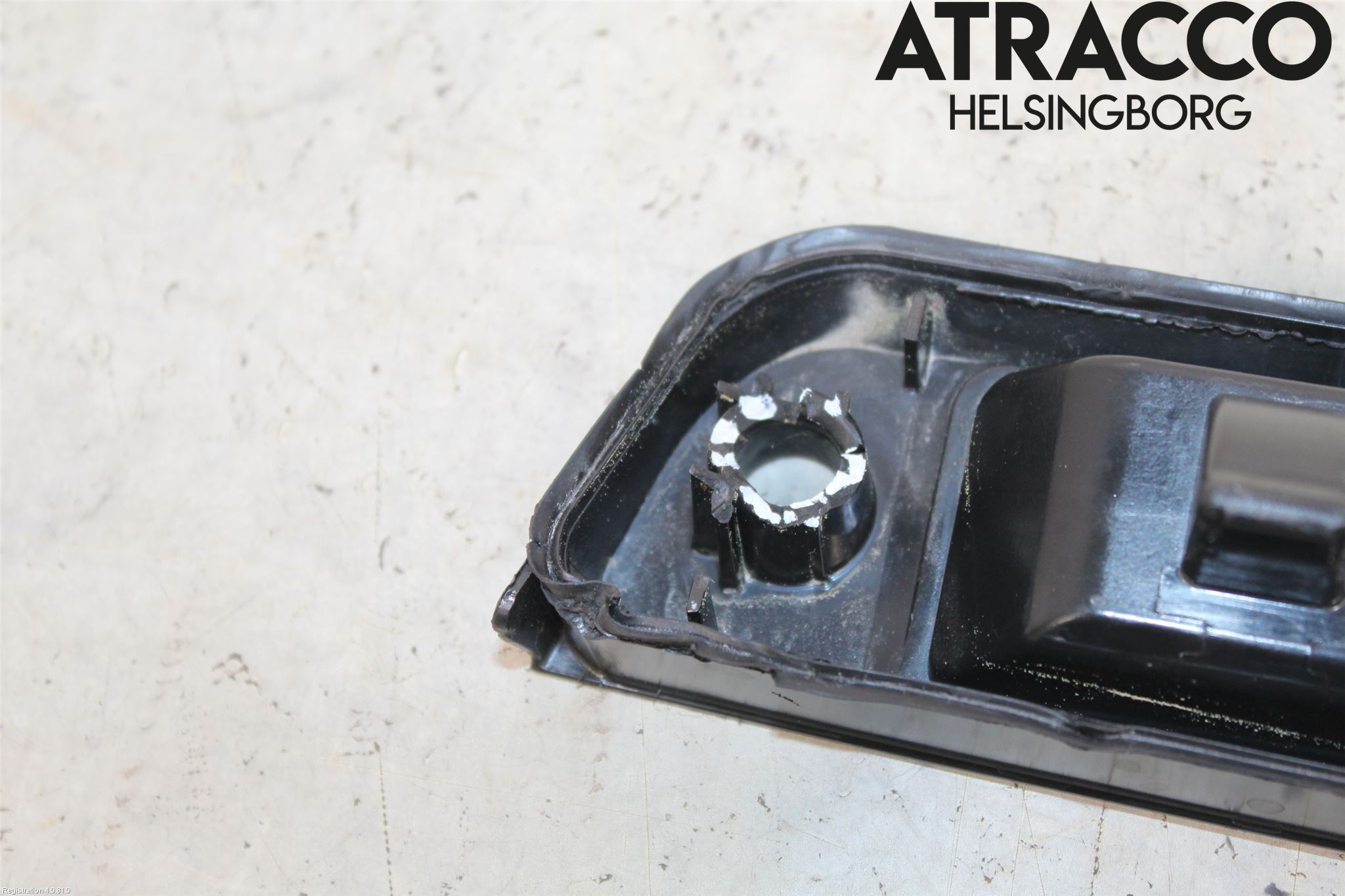 Volvo XC40/RECHARGE 18- Bakluke Handtak Ytre