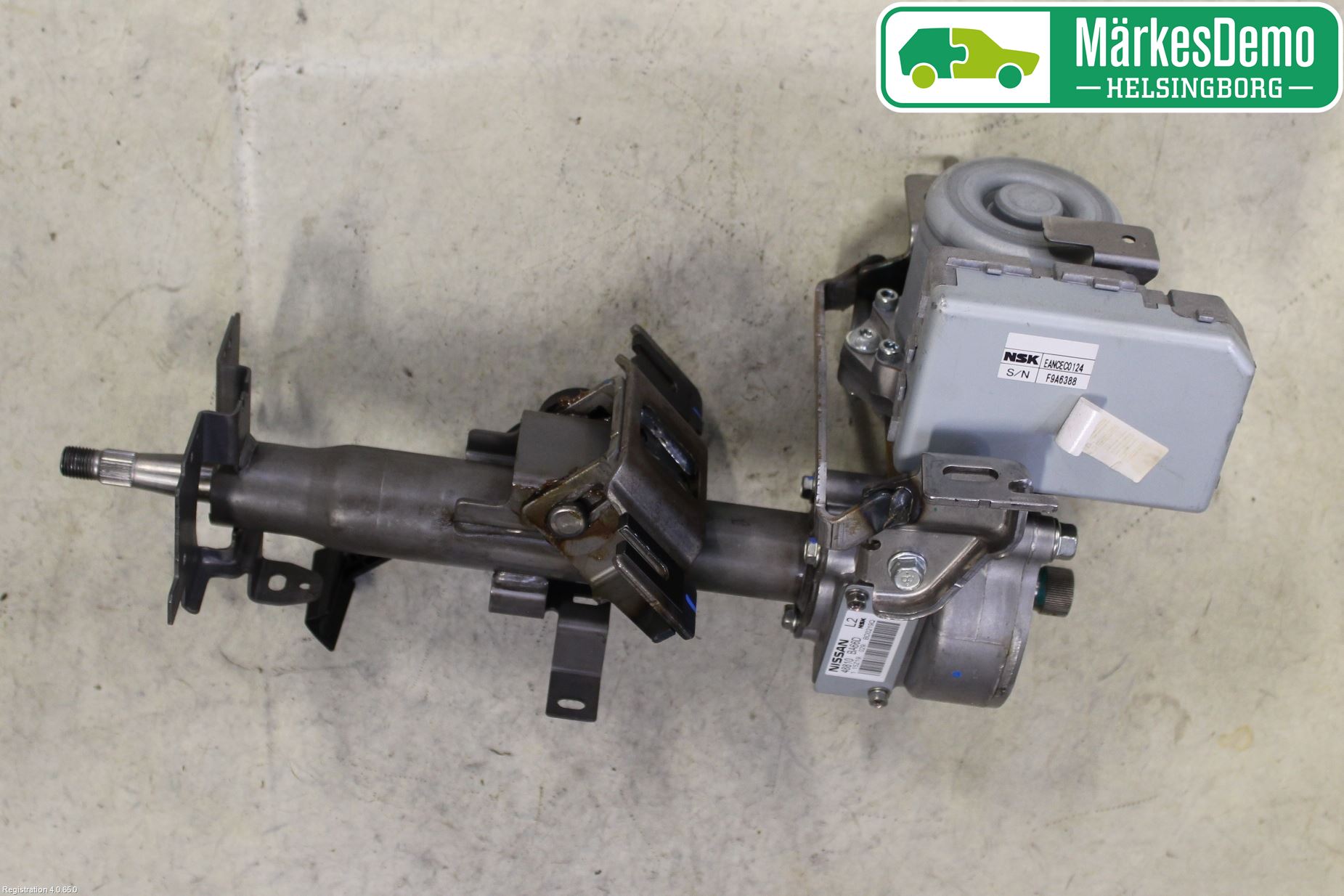 Nissan JUKE 14-19 Rattakselaggregat Innebygd Servo