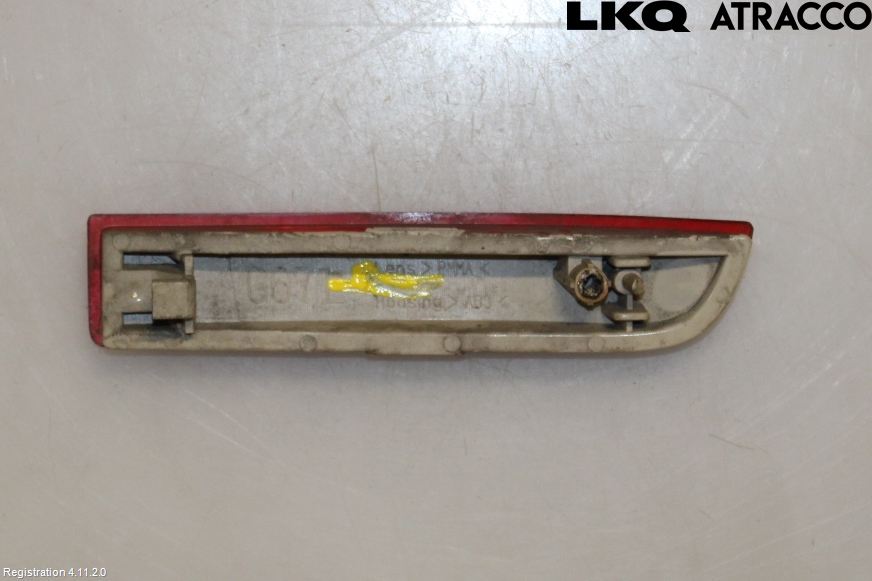 Toyota AVENSIS 09-15 Refleks Bak