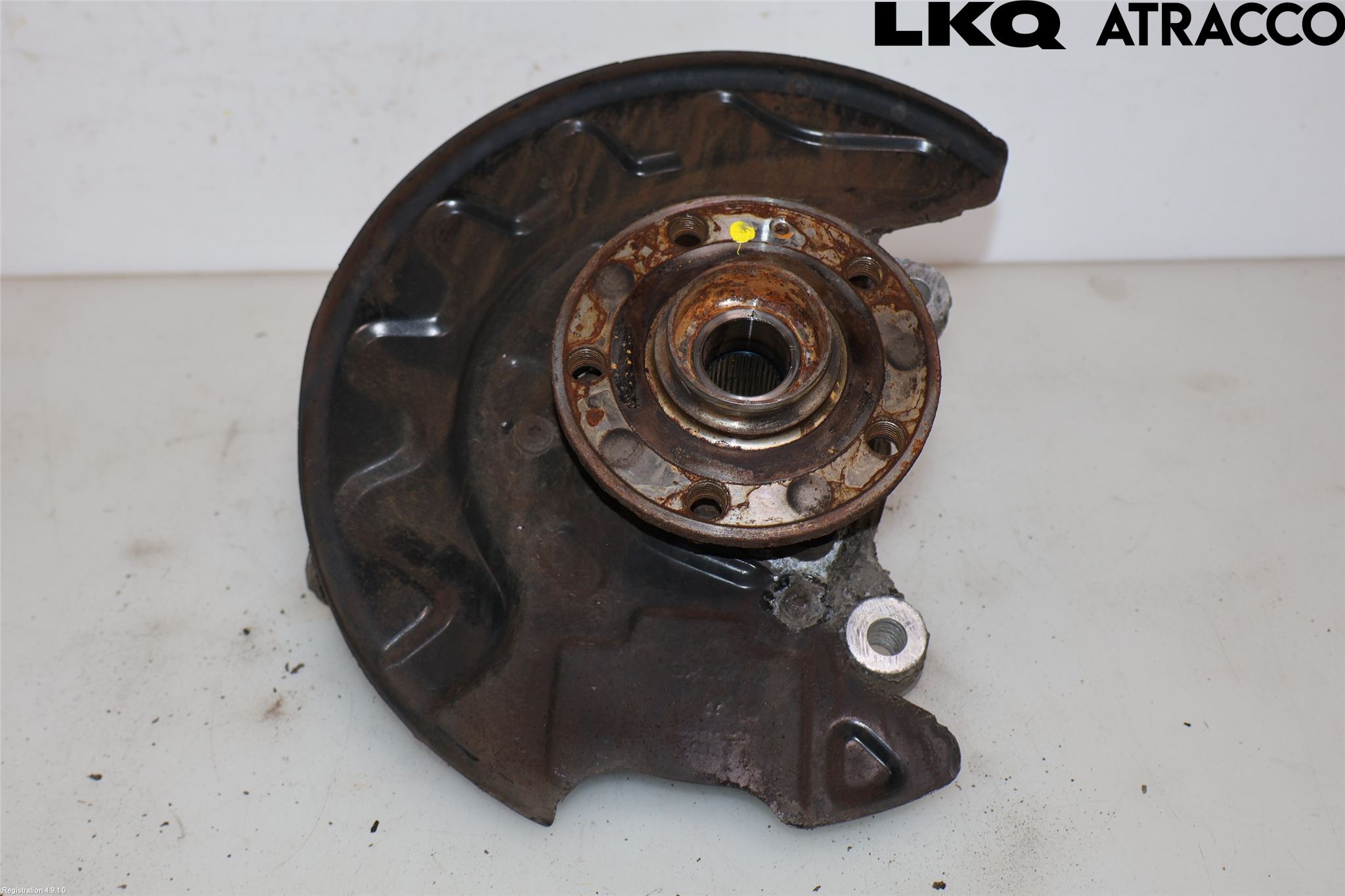 Volkswagen VW PASSAT 15-19 Spindel Hf