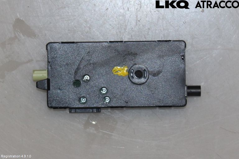 BMW 5 G30/G31/F90 17-23 Stereo Antenneforsterker