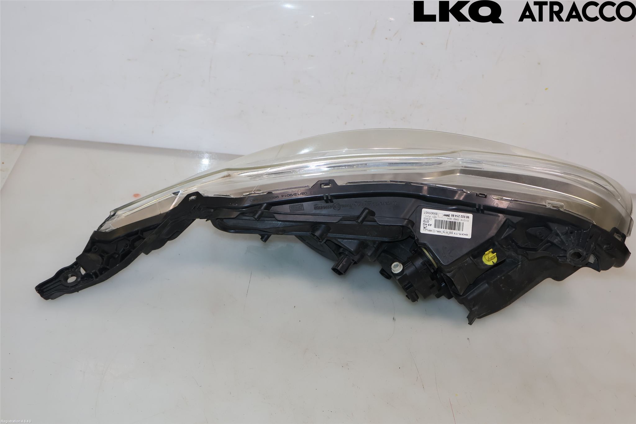 Peugeot 208 12-15 Frontlykt Venstre