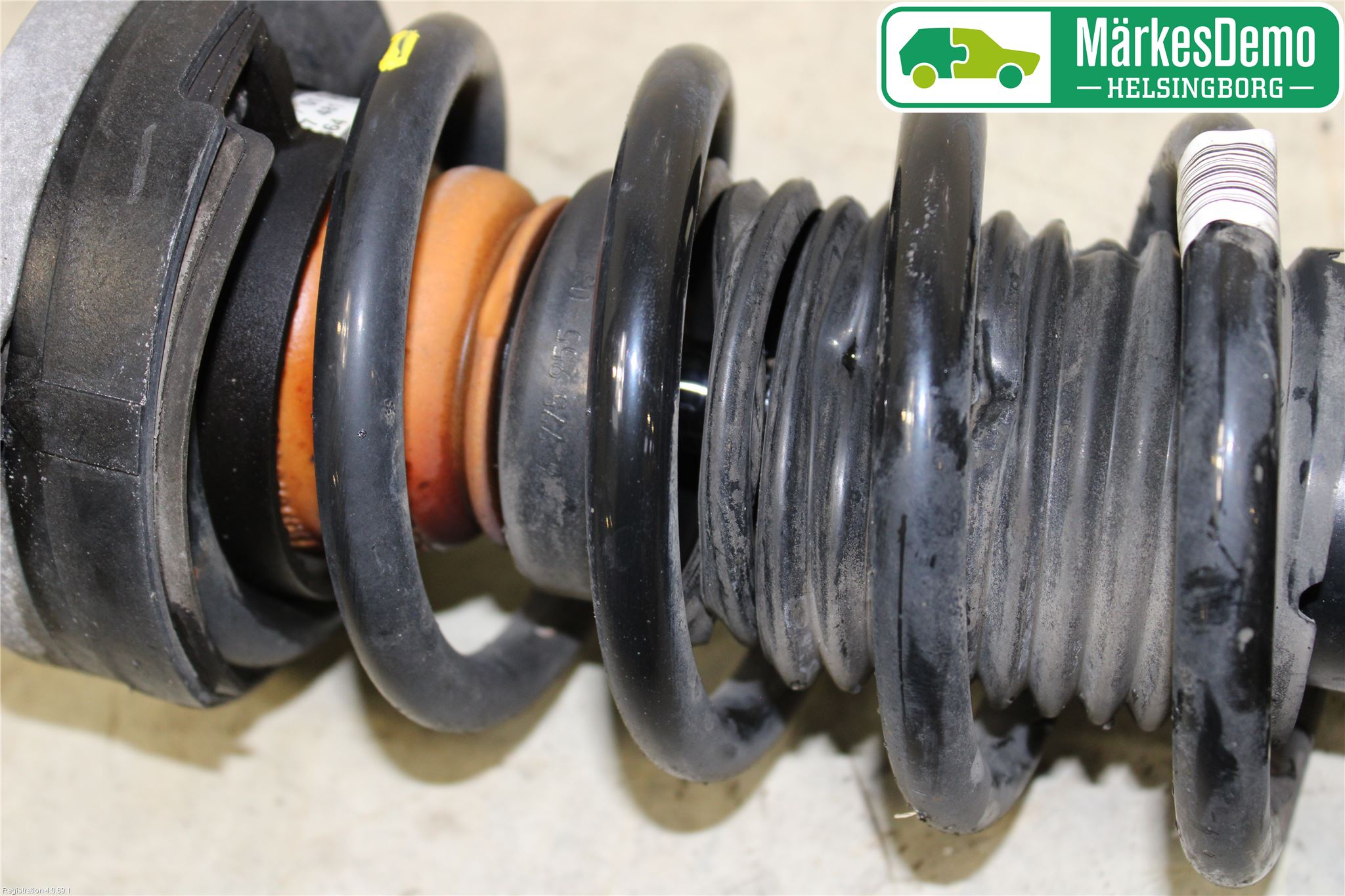 BMW 5 F10/F11/F18 09-17 Fjærbein Foran Høyre