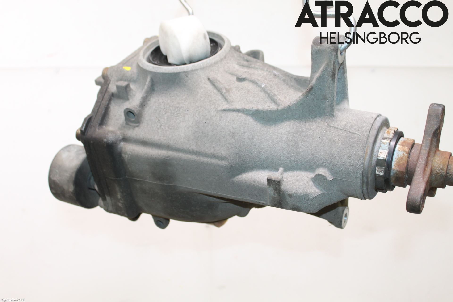BMW 5 F10/F11/F18 09-17 Bakaksel Kardang Bak -Diff