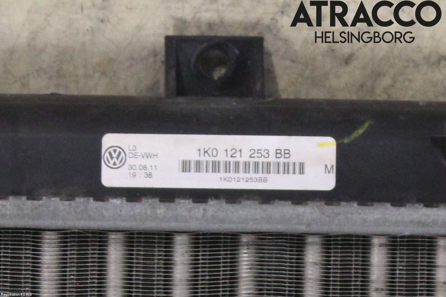 Volkswagen VW CADDY 11-15 Radiator Manuell