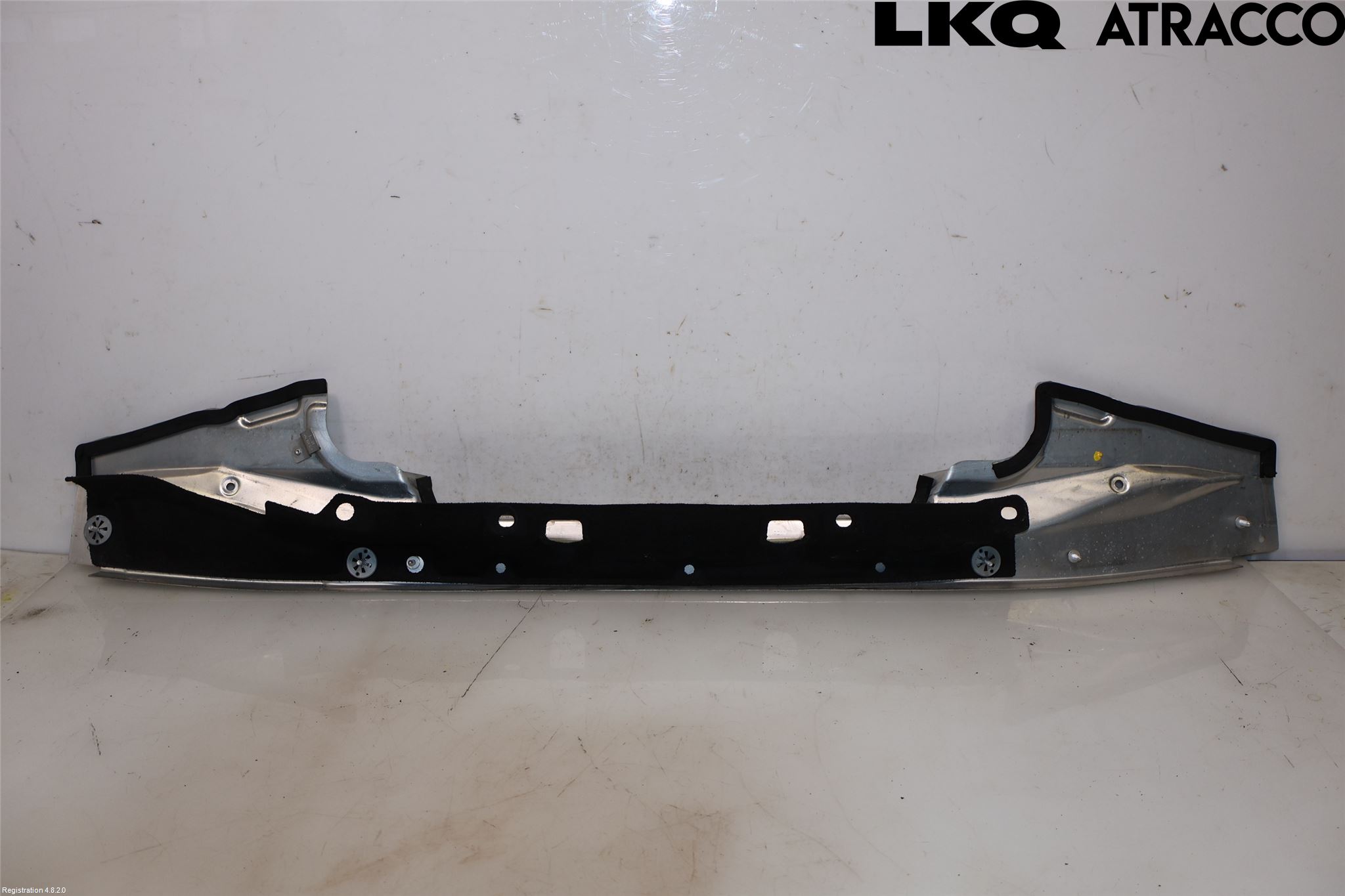 Porsche CAYENNE 03- Visker Deksel-Grill-Under Frr