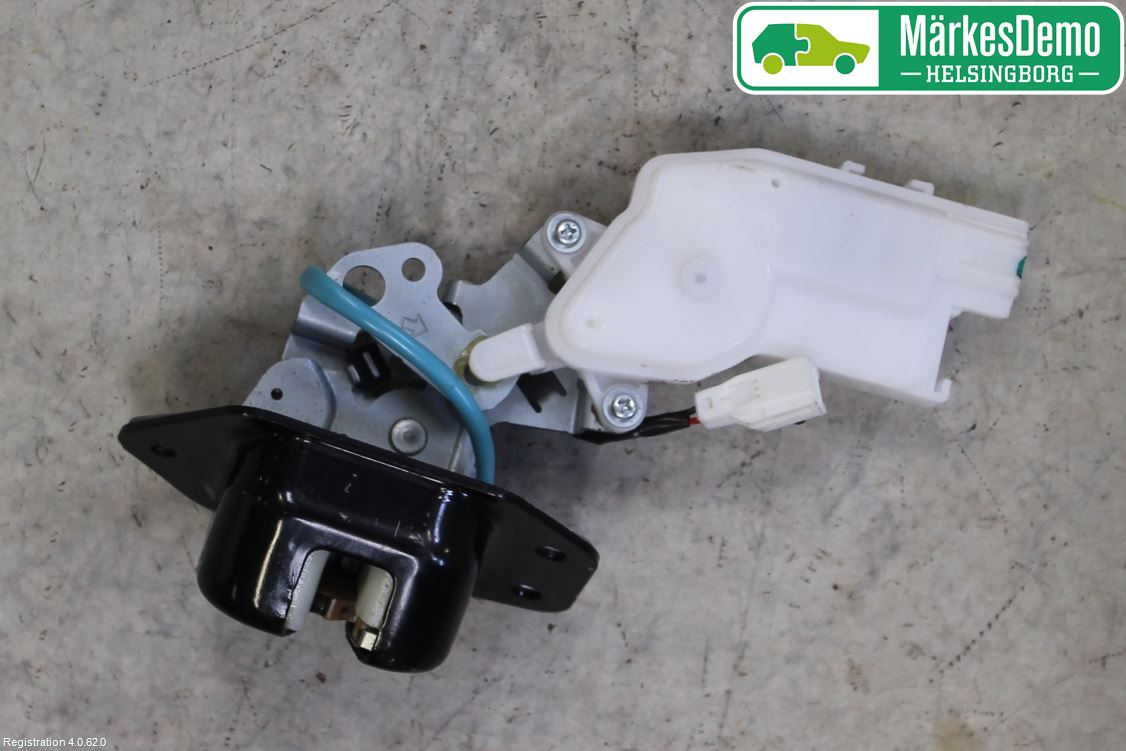 Nissan MICRA 11-16 Bakluke-Lokk Låsekasse