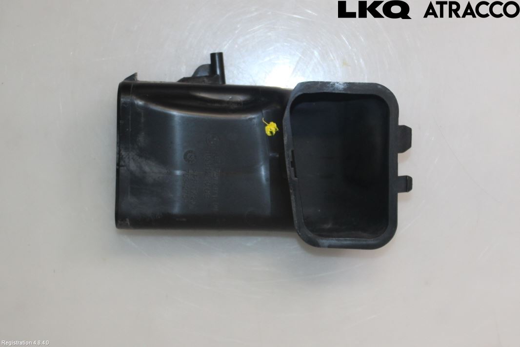 BMW 5 F10/F11/F18 09-17 Forg-Belg-Rør Mot Luftr