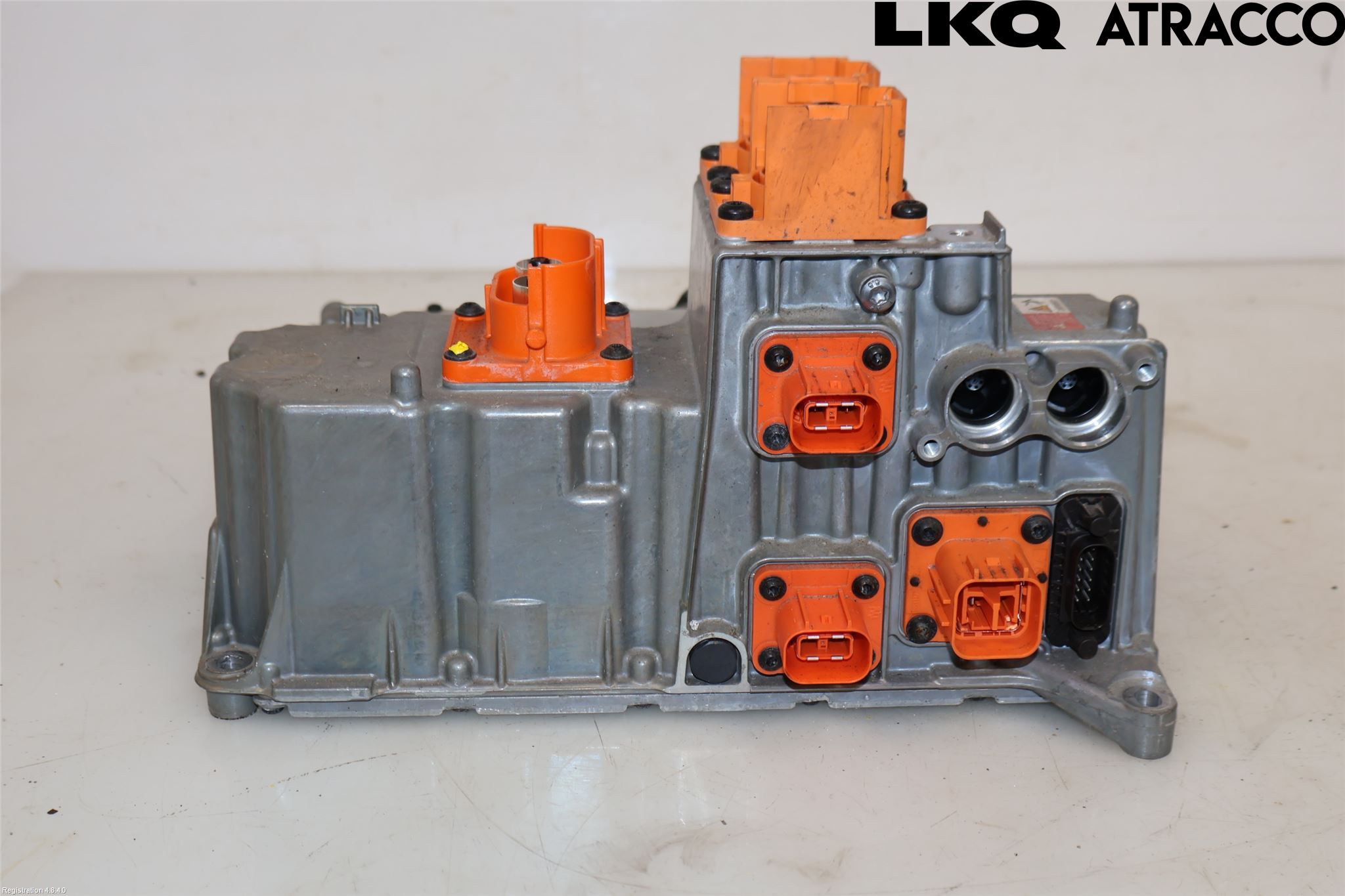 Porsche TAYCAN 20- Hybridconverter