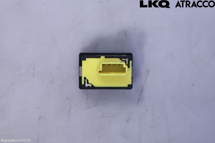 BMW 5 G30/G31/F90 17-23 Bryter Drivstoff Tankluke
