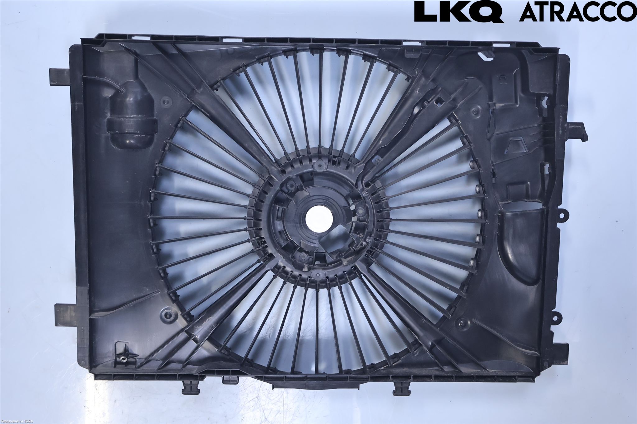 Mercedes-Benz MB A-KLASS (W176) 13-18 Kjølevifte-Radiator Hus-Kåpe