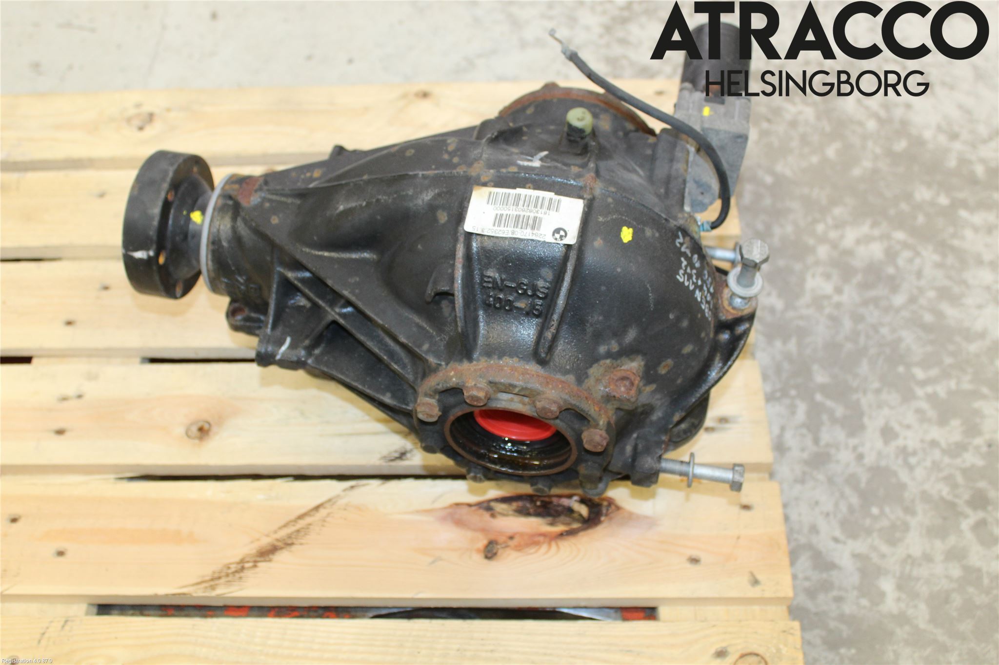 BMW 5 F10/F11/F18 09-17 Bakaksel Kardang Bak -Diff
