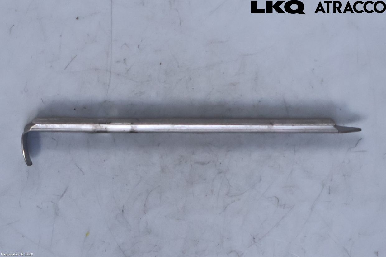 Volvo XC70 08-13 Frontlykt Holder-Feste