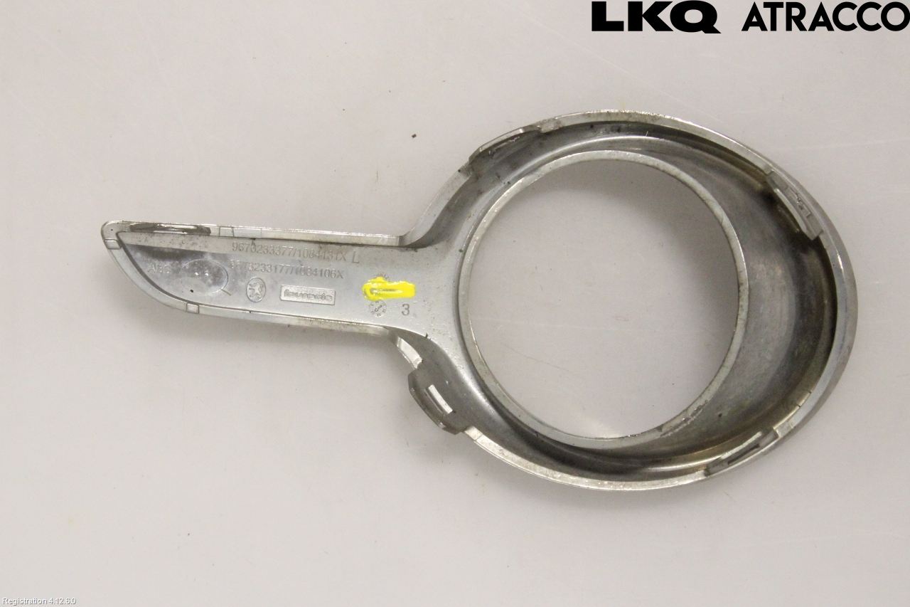 Peugeot 208 12-15 Frontlykt Kurve-Tåkelys Ramme
