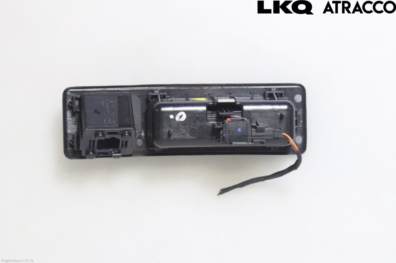 BMW 2 F45 Active Tourer 14-21 Bakluke Handtak Ytre