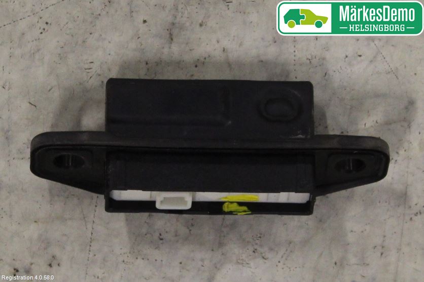 Toyota AURIS 13-19 Bakluke Handtak Ytre