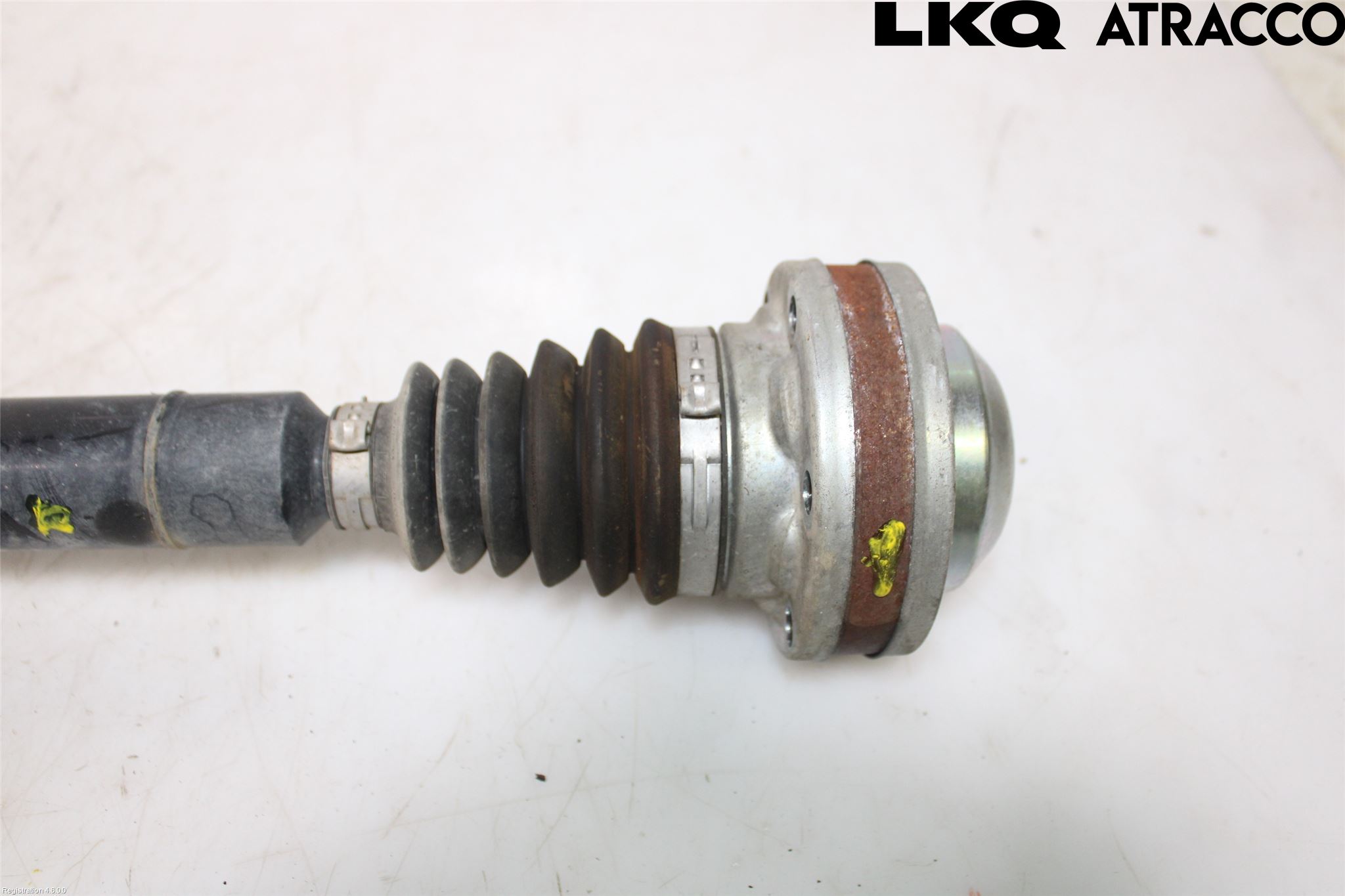 Volkswagen VW PASSAT 15-19 Drivaksel Foran Kompl Høyre