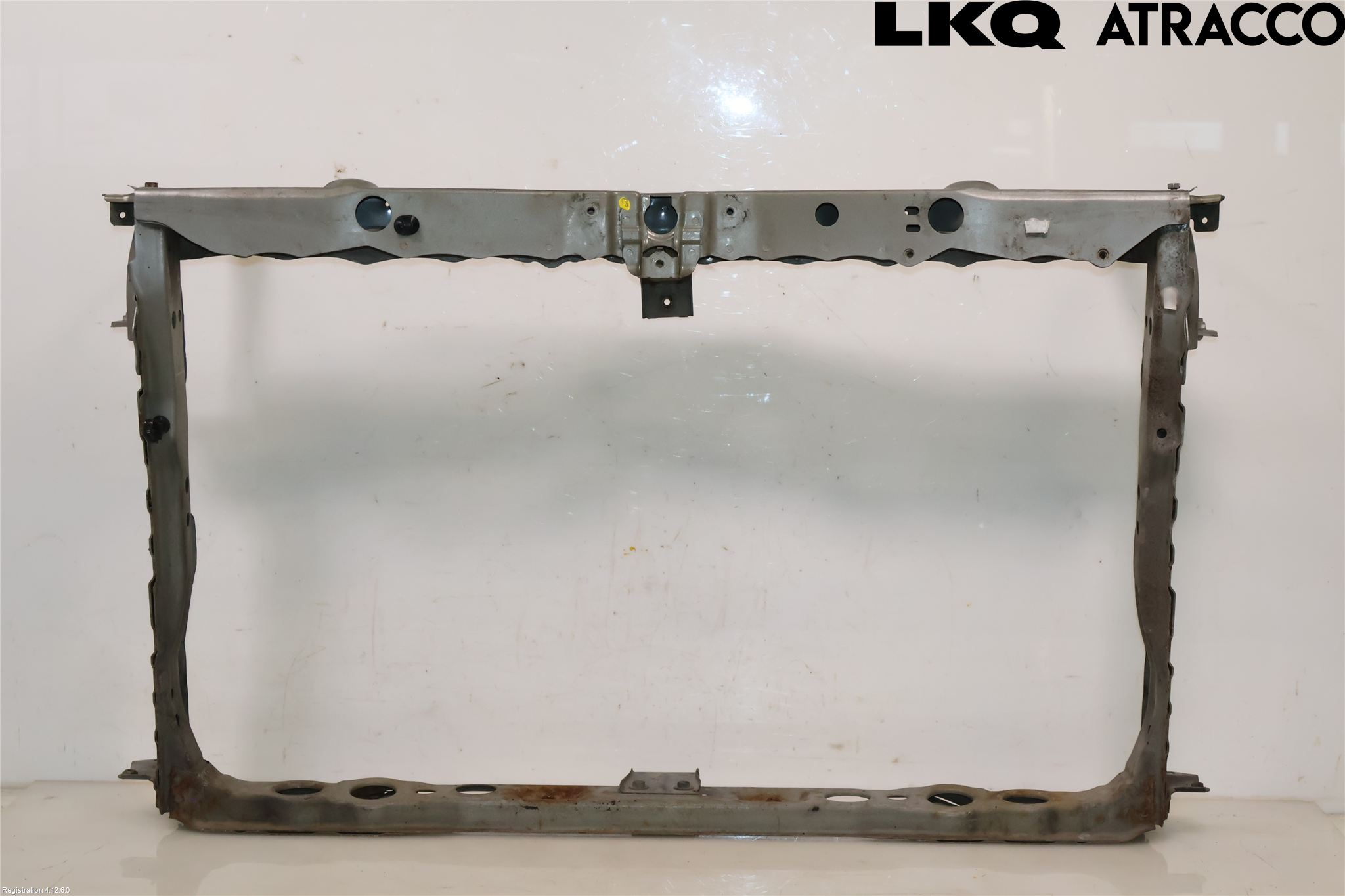 Toyota AVENSIS 16-18 Frontplate