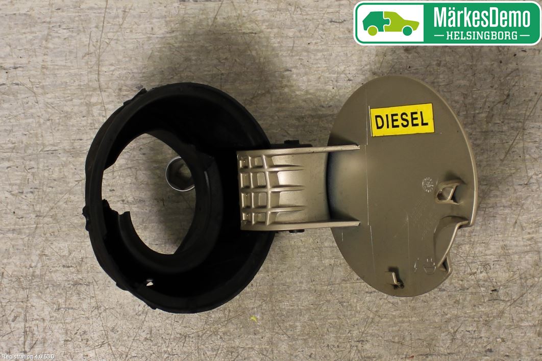 Citroen C4 I   05-10 Drivstoff Tankluke